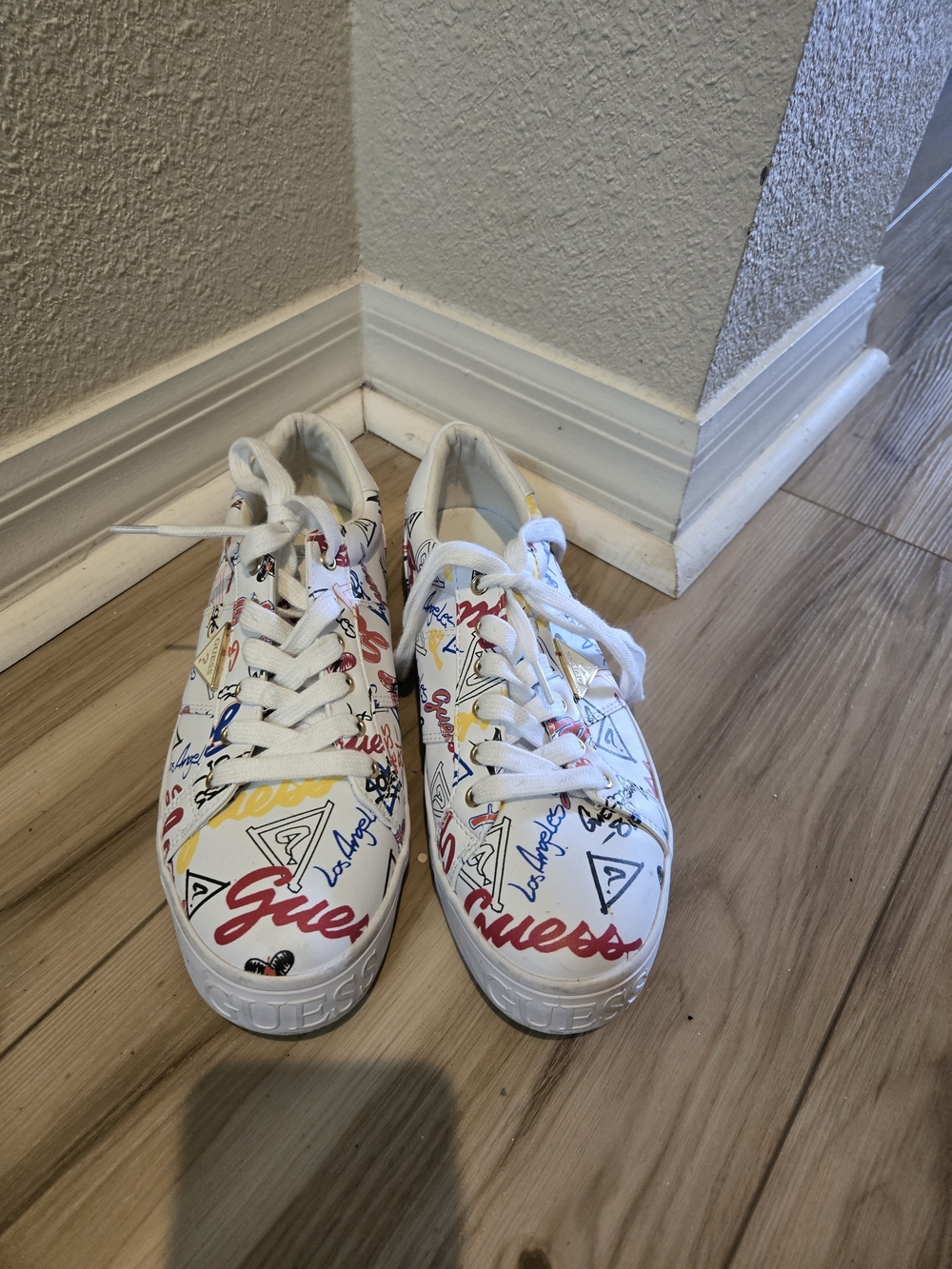 Guess Womens ' White Multi-Color Logo Print Sneakers